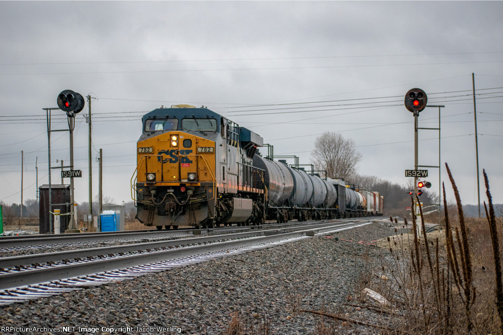 CSX 782